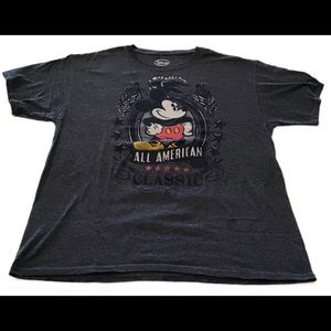 DISNEY Classic Mickey Mouse adult T-shirt Size L